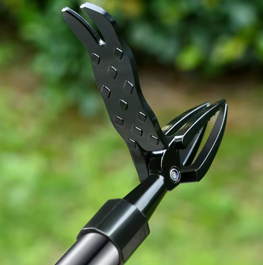 TasmanLush™ Standing Weed Puller Pro